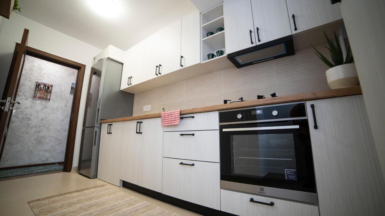 Ballade Apartment Iasi Buitenkant foto